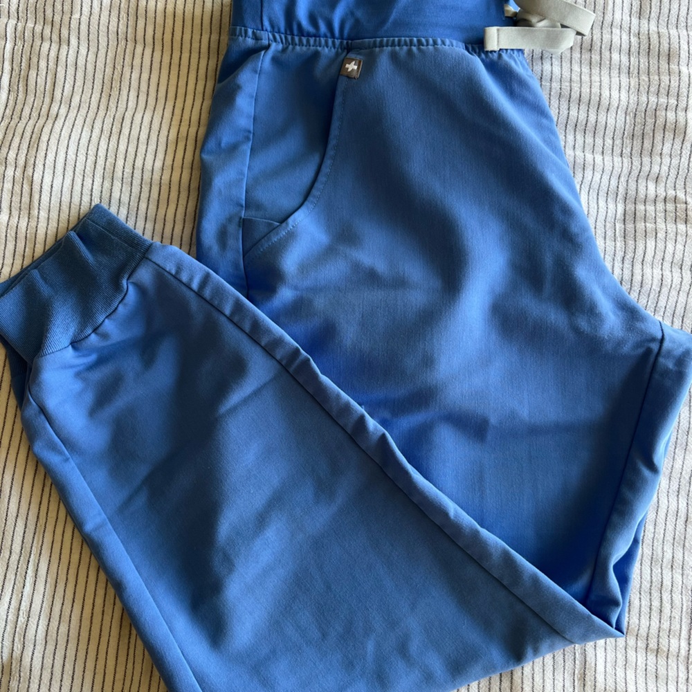 FIGS Zamora Jogger Scrub Pants MP ceil blue